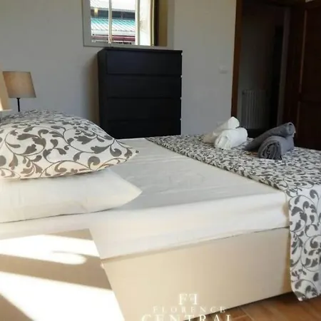 New!bright & Appartement Florence
